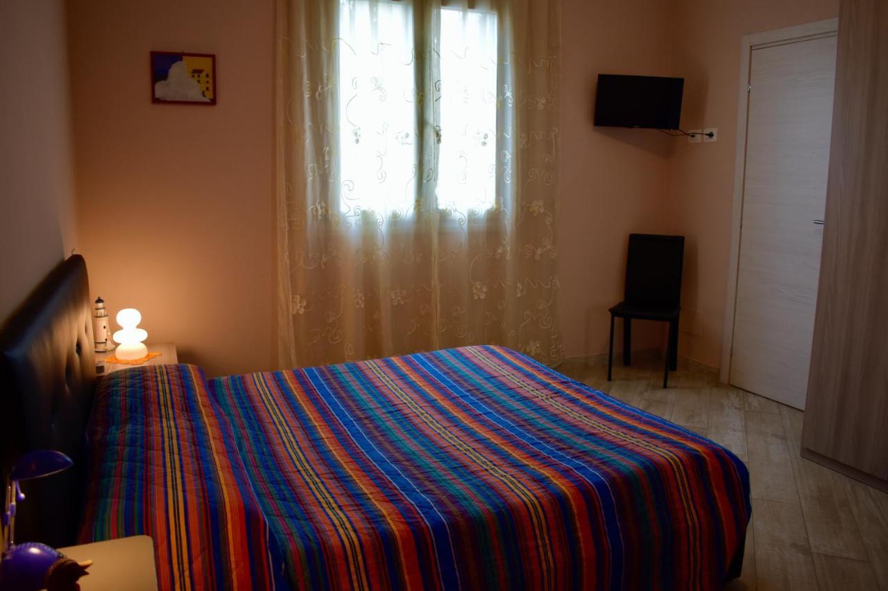 Tra Il Borgo E Il Mare Bed & Breakfast Cervo Eksteriør bilde